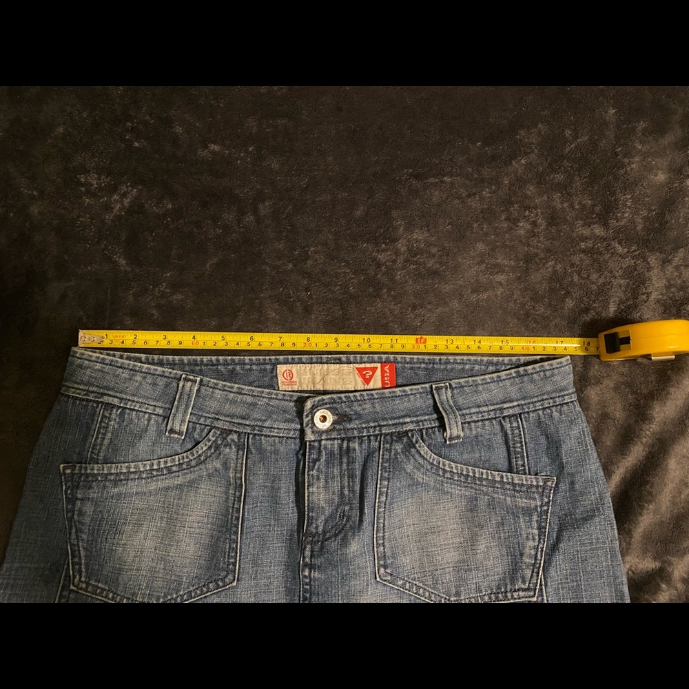 🔥Guess jean skirt size 32. Front pockets.Worn 1X - Picture 5 of 6